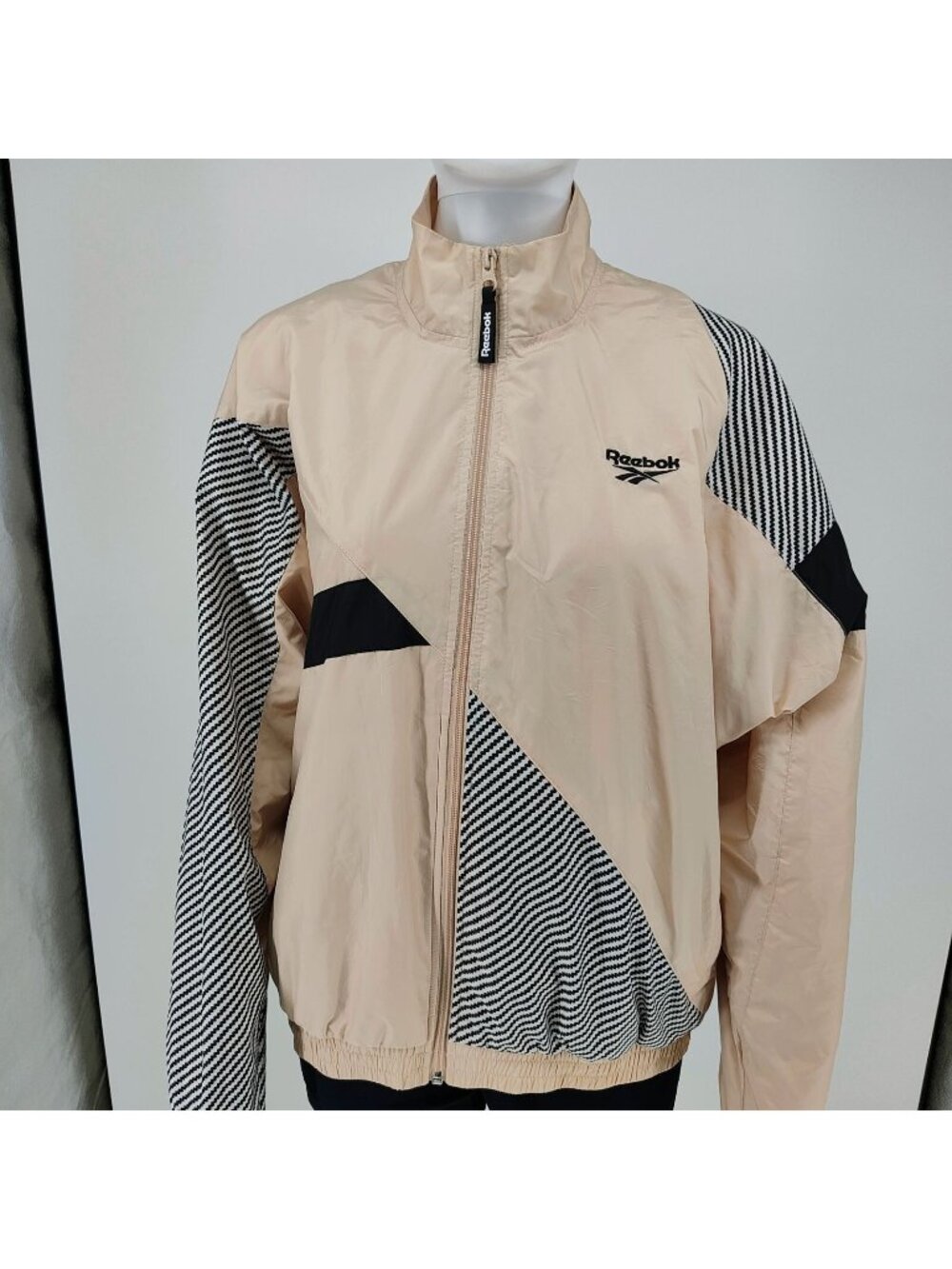 Reebok Classic Women's Black and Buff EB5071 Zip-Up Windbreaker Track Jacket (M)